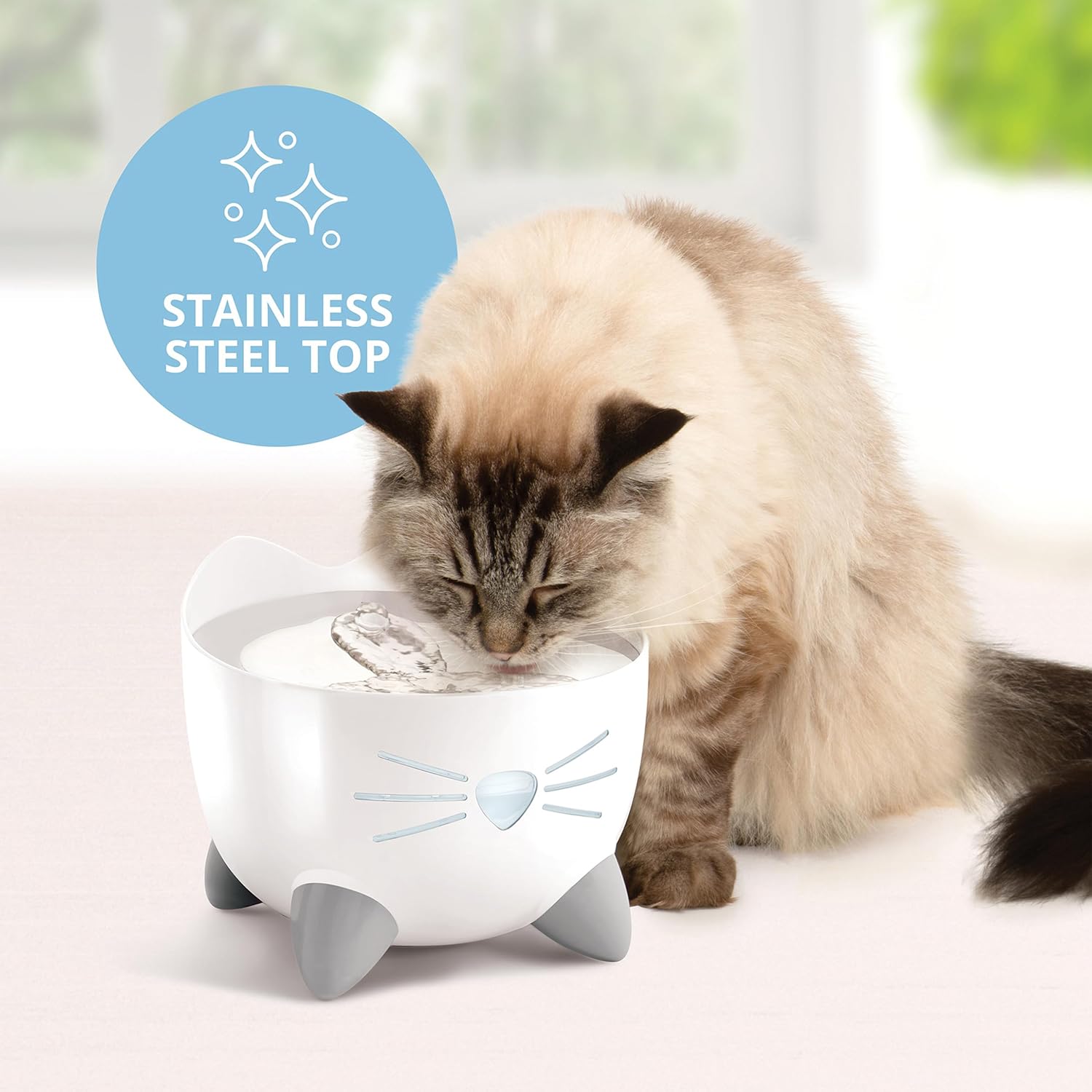 Fontanella per gatti con triplo filtro e opzioni di abbeveraggio ergonomiche, bianca.